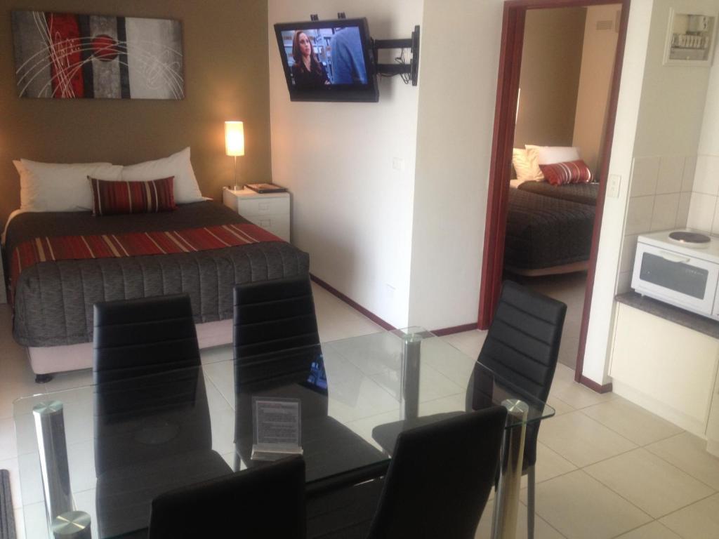 Redwood Manor Motel Apartments Warrnambool Chambre photo